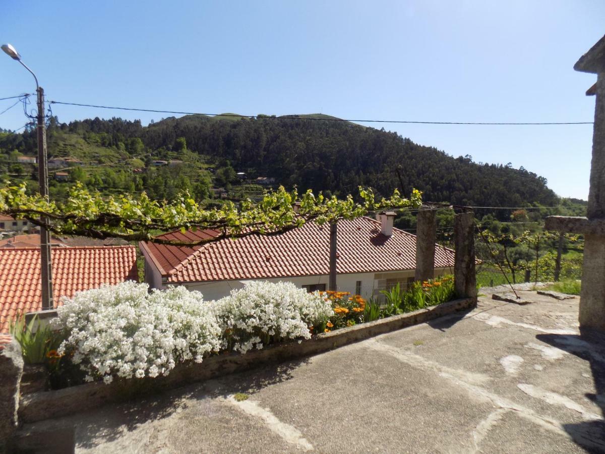Casa Da Venda Vila Covide Exterior foto